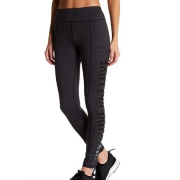 Betsey Johnson Give Love Get Love Legging - Picture 1 of 9